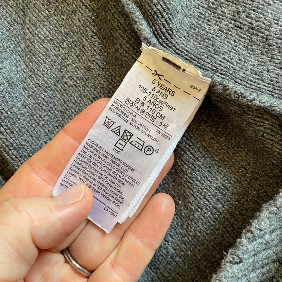 Gap toddler boys size 5 cable knit sweater - Picture 3 of 4